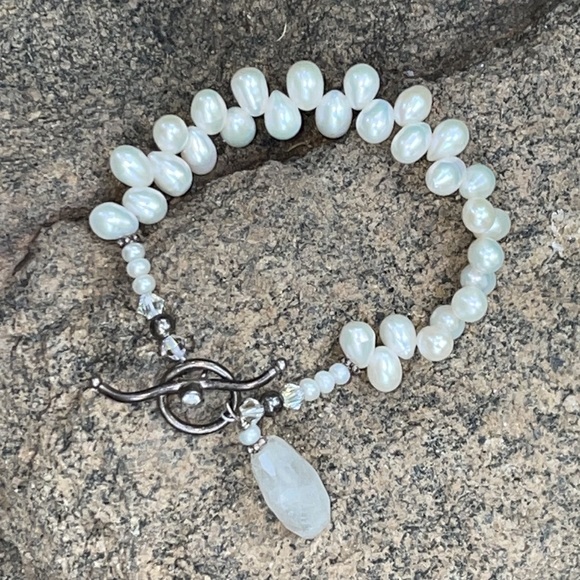 Sundance Jewelry - Sundance White Pearl Bracelet